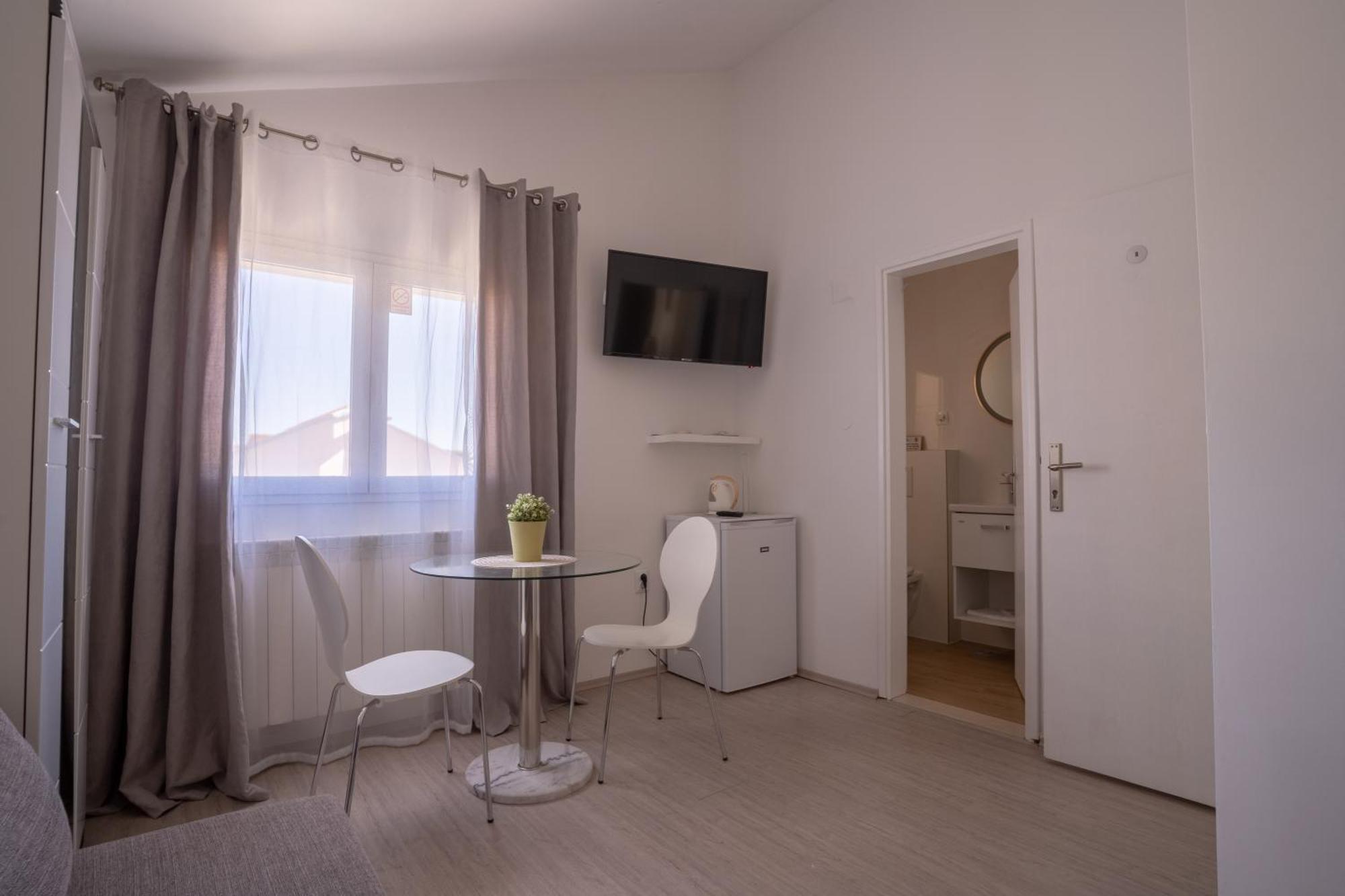 Apartments & Rooms Petra Zadar Exterior photo