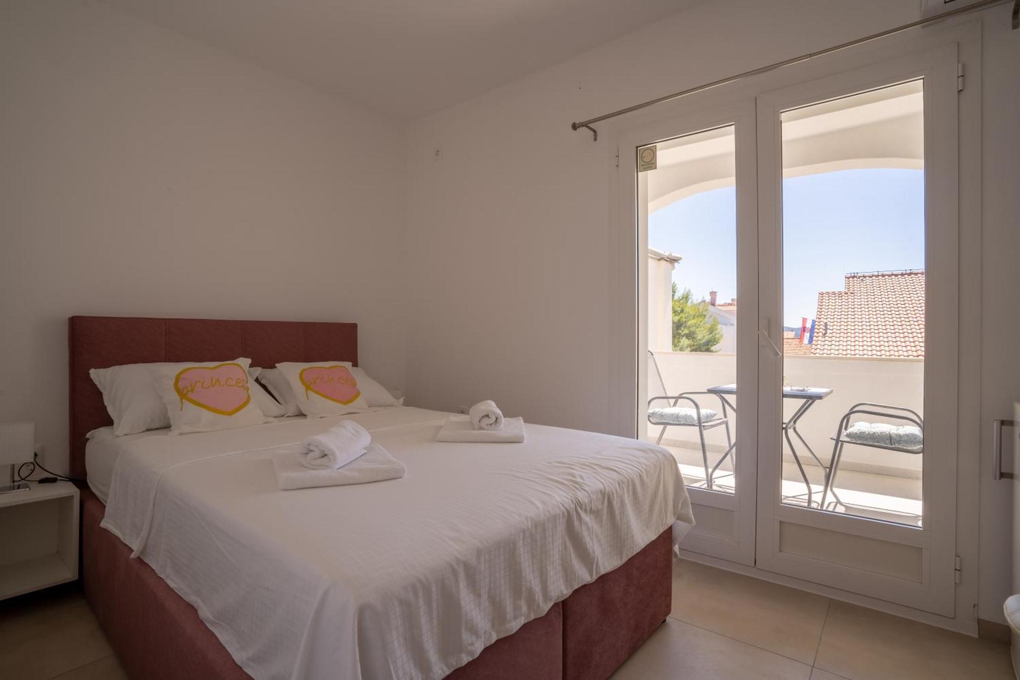 Apartments & Rooms Petra Zadar Exterior photo
