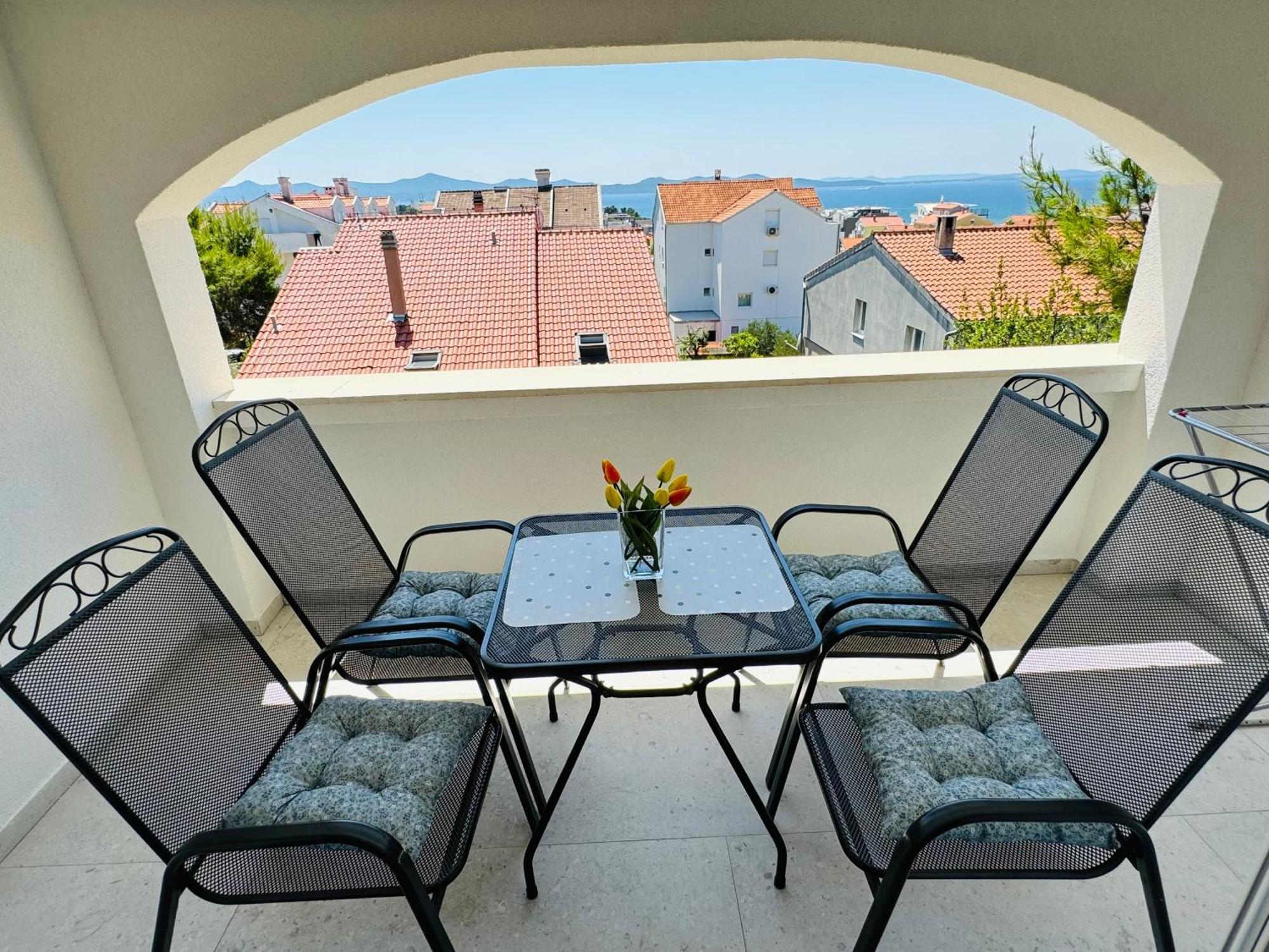 Apartments & Rooms Petra Zadar Exterior photo